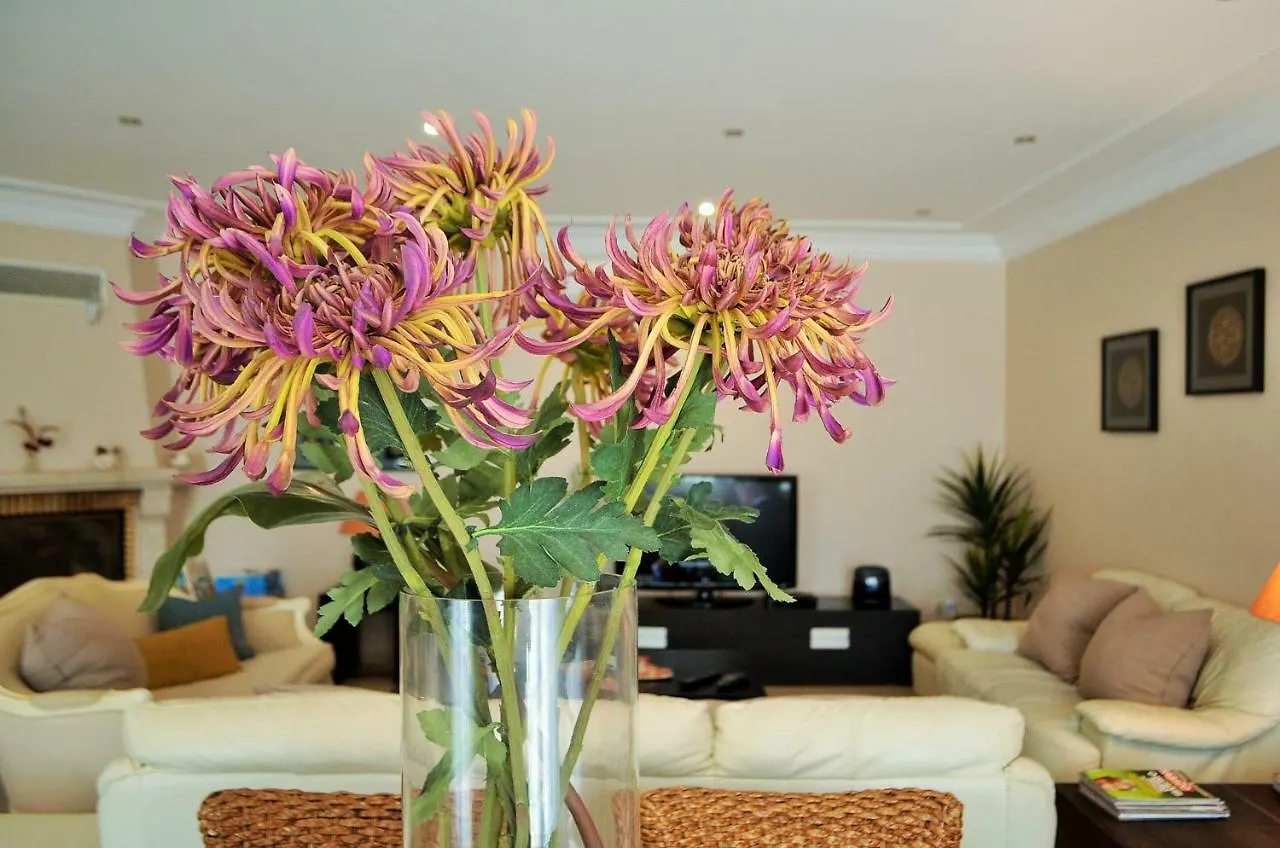 Hostel Suites & Beds Dp Albufeira